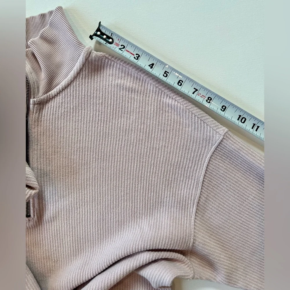 aerie Beyond Oversized Light Pink Quarter Zip Size Small 100% Cotton - Picture 10 of 16